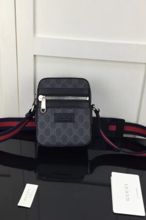 [구찌] GG 메신저백 블랙 682357
