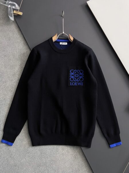 [로에베] 블루 아나그램 포켓 울 자카드 니트 (2 COLORS)