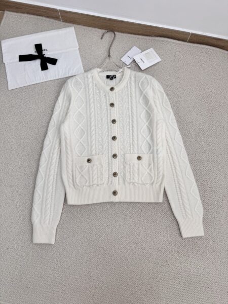 [샤넬] 캐시미어 & 실크 카디건 P79692-K11590-U2662