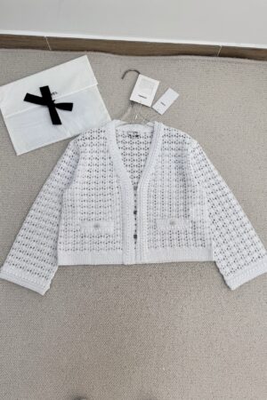 [샤넬] 크로셰 니트 가디건 (2 COLORS)