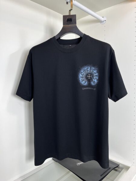 [크롬하츠] 플러스 크로스 반팔 티셔츠 (2 COLORS)