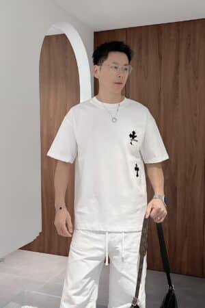 [크롬하츠] 크로스 패치 로고 티셔츠 ( 2 COLORS)