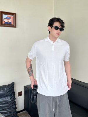 [프라다] 반팔 폴로 셔츠 ( 2 COLORS)