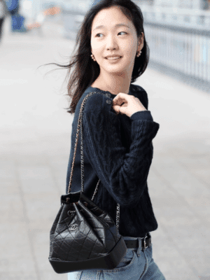 [샤넬] 가브리엘 백팩 스몰 크럼블드 카프스킨 블랙 A94485