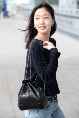 [샤넬] 가브리엘 백팩 스몰 크럼블드 카프스킨 블랙 A94485