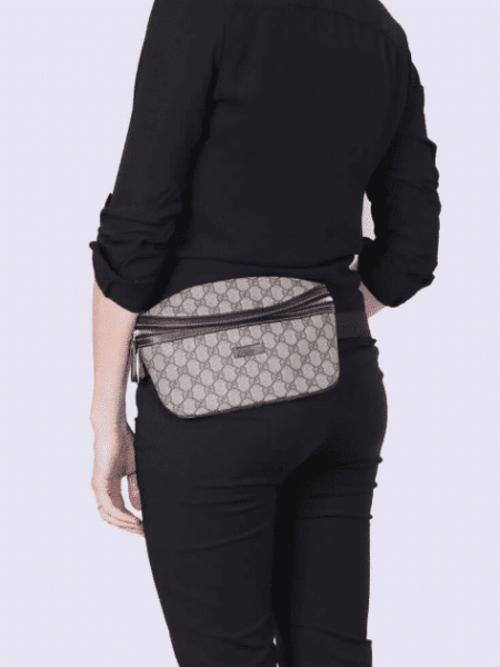 [구찌] GG 수프림 캔버스 레더 슬링백 233269