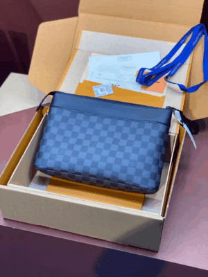 [루이비통] 포쉐트 보야주 수플