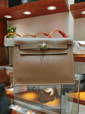 [에르메스] 켈리 Danse 22cm Evercolor/ Chai - Gold