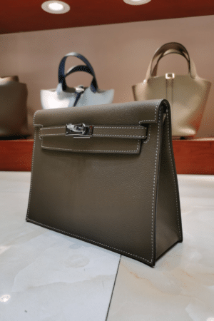 [에르메스] 켈리 Danse 22cm Evercolor/ Etoupe - Silver