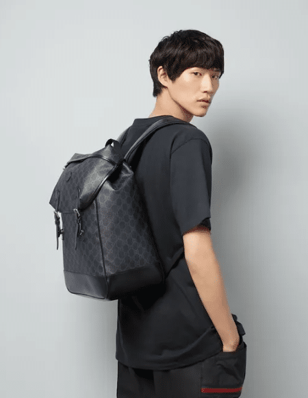 [구찌] 인터로킹 G 미디엄 백팩 696013 97S9F