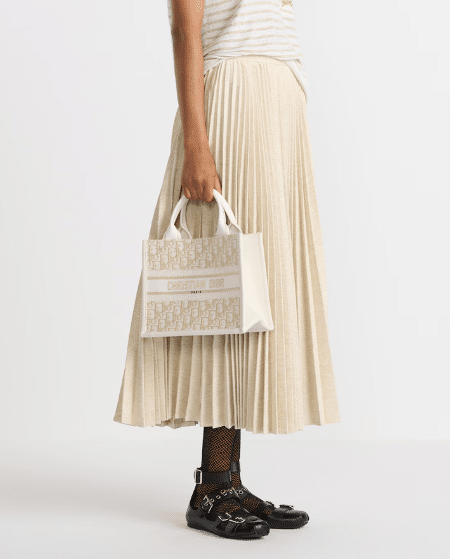 [디올] 스몰 스트랩 북 토트백 M1325CZDL