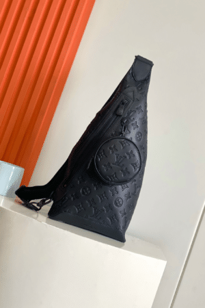 [루이비통] 듀오 슬링 백 M21890