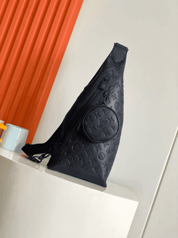 [루이비통] 듀오 슬링 백 M21890