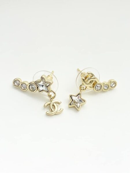 [샤넬] 스터드 귀걸이 ABE552