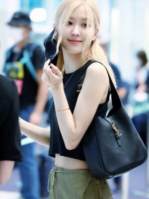 [생로랑] 그레인 가죽 소재 스몰 5 à 7 713938AAAUQ1000