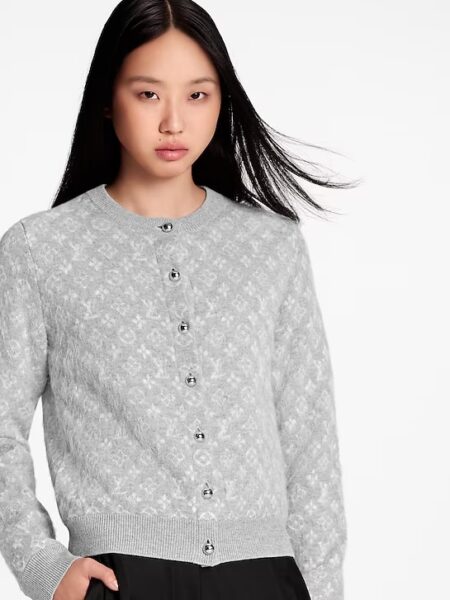 [루이비통] 모노그램 브러시드 니트 가디건 1AJFS3