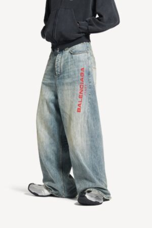 [발렌시아가] 스테인드 워싱 남성 배기 팬츠  831599TN