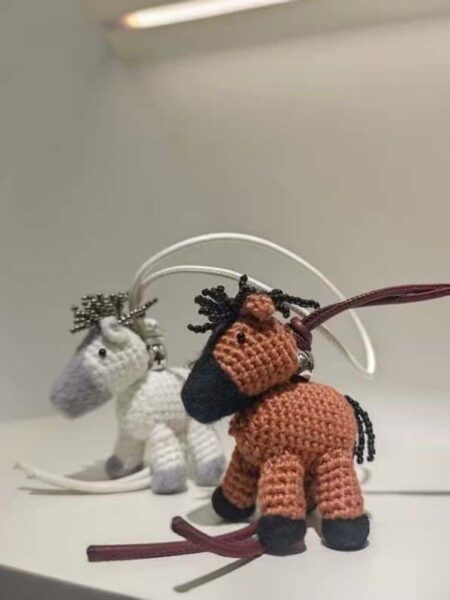 [로에베] Horse 참 (2 Color)