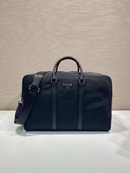 [프라다] 리나일론 앤 사피아노 레더 더플백 2VC007