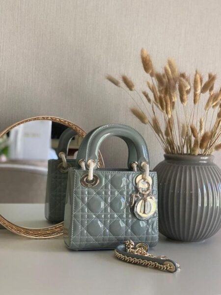 [디올] 레이디 미니 백 M0505OWCB