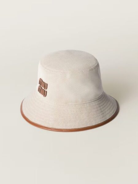 [미우미우] 캔버스 및 가죽 버킷 햇 5HC196 (2 COLORS)