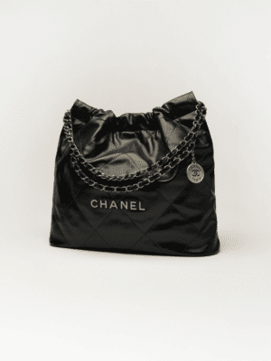 [베트남 출고] 샤넬 22 스몰 핸드백 카프스킨 골드 메탈 블랙  AS3260