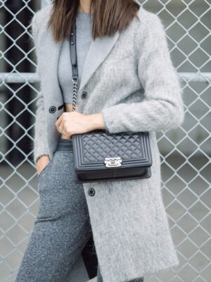 [샤넬] 미디엄 보이 샤넬 램스킨 실버 루테늄 메탈 A67086