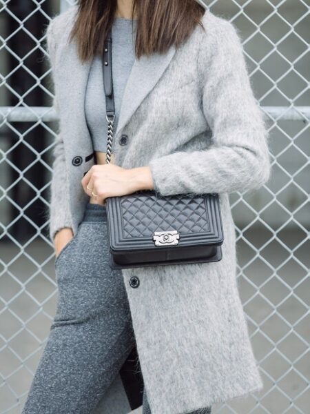 [샤넬] 미디엄 보이 샤넬 램스킨 실버 루테늄 메탈 A67086