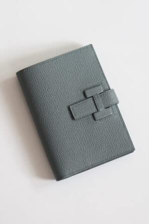 [에르메스] 뉴 H 파상트 컴팩트 지갑 Epsom – Vert de Gris