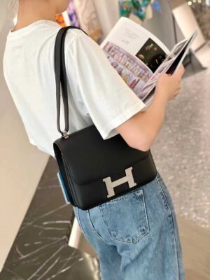 [에르메스] 콘스탄스 24cm 블랙 Epsom송아지가죽 숄더백 은장/금장