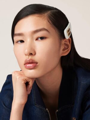 [미우미우] 페이턴트 레더 헤어핀 (2 COLORS)