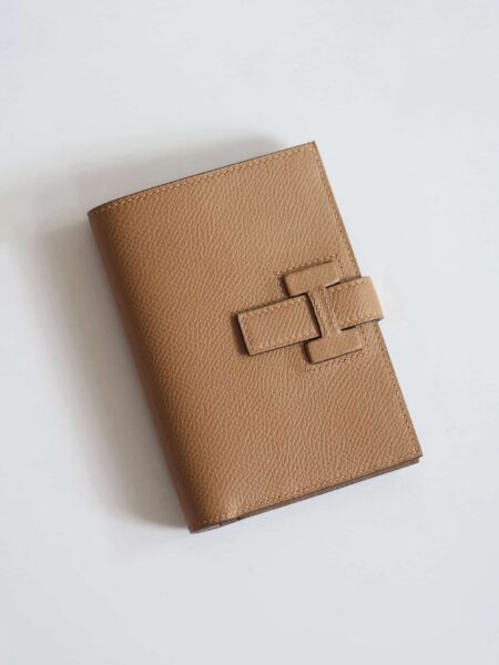 [에르메스] 뉴 H 파상트 컴팩트 지갑 Epsom – NATURAL