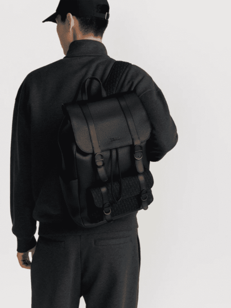 [디올] Dior Daily 플랩 백팩 1ESBA246YNU