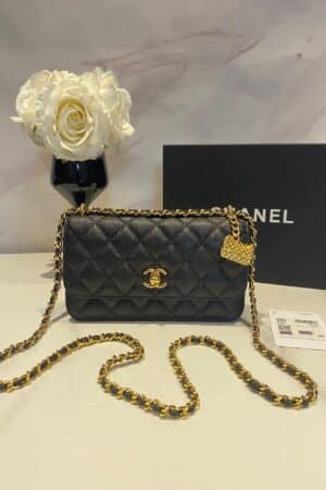 [샤넬] woc 캐비어 골드백 참 풀셋 AP3318