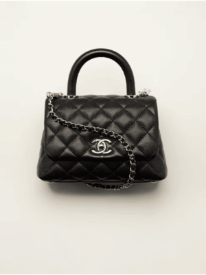 [샤넬] 핸들 장식의 미니 플랩 백 그레인드 카프스킨 골드 메탈 블랙 AS2215