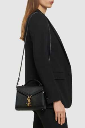 [생로랑] 그랑 드 뿌드르 엠보스드 가죽 카산드라 미니 탑 핸들백 623930