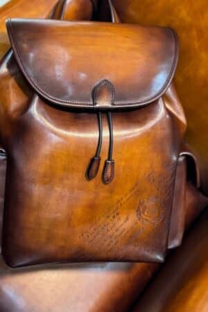 [벨루티] Horizon Scritto 패턴 가죽 백팩