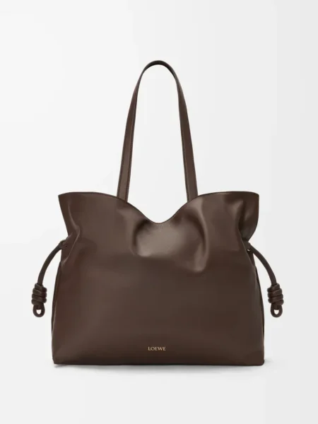 [로에베] 라지 플라멩코 클러치 나파 카프스킨 초콜릿 A411FL1X18