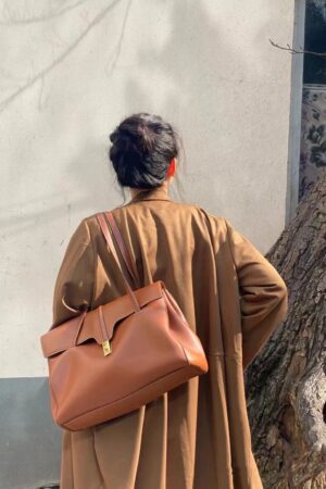 [셀린느] 미디엄 소프트 16백  195543CR4.04LU