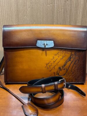 [벨루티] 에미오 스크리토 레더 메신저백( 4 COLORS)