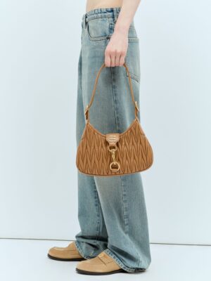 [미우미우] 마테라쎄 나파 레더 호보백 카라멜 5BC157 N88 F098L