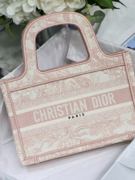 [디올] 미니 북 토트백 핑크 S5475ZTDT