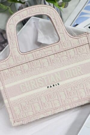 [디올] 미니 북 토트백 S5475ZTDT