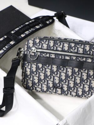 [디올] 사파리 메신저백