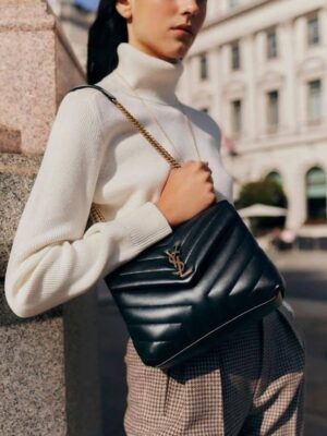 [생로랑] 루루 스몰 숄더백 블랙 금장 494699