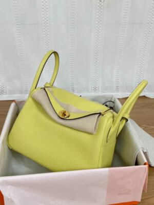 [에르메스] 린디 30cm Taurillon Clemence/ Jaune Poussin - Gold