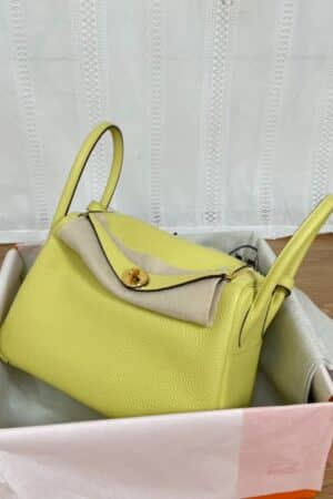 [에르메스] 린디 30cm Taurillon Clemence/ Jaune Poussin - Gold