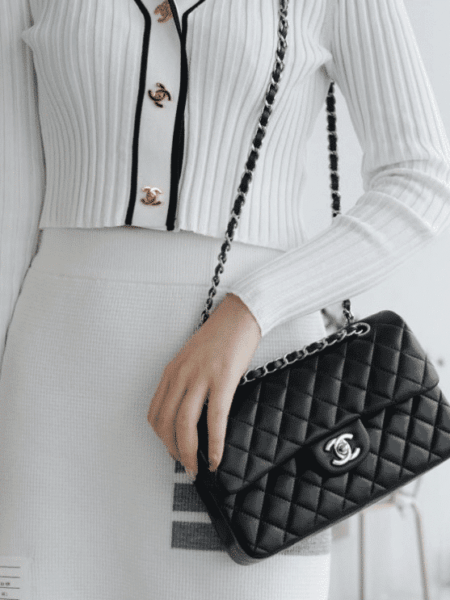 [샤넬] 스몰 클래식 플랩백 23CM 램스킨 은장 A01113 Y01864 C3906