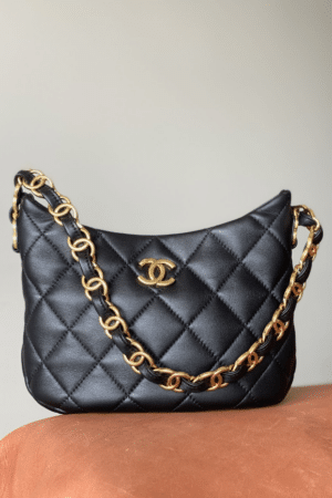 [샤넬] CC로고 호보 백 AS3562