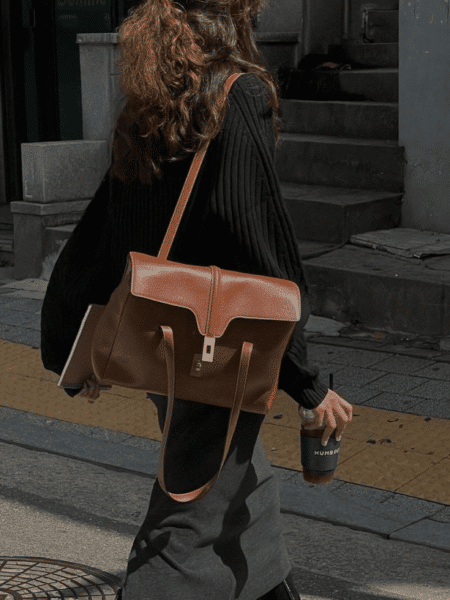 [셀린느] 라지 소프트 16백 - 부드러운 카프스킨 194043CR4.04LU